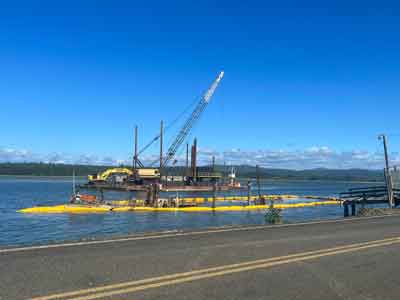 barge positioning at high tide