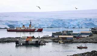 let's go boating! Polar Star in Arthur Harbor