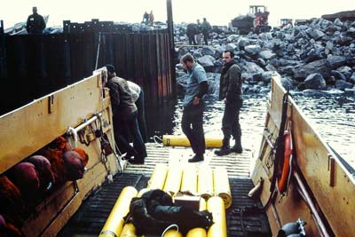 explosives for deepening the bottom